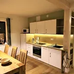 Moderne- Niveauvoll Eingerichtete By Interhome Apartment