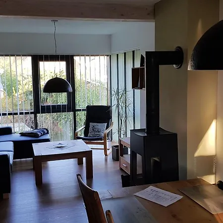 Moderne- Niveauvoll Eingerichtete By Interhome