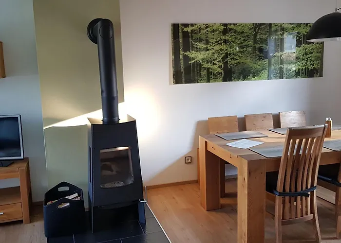 Moderne- Niveauvoll Eingerichtete By Interhome